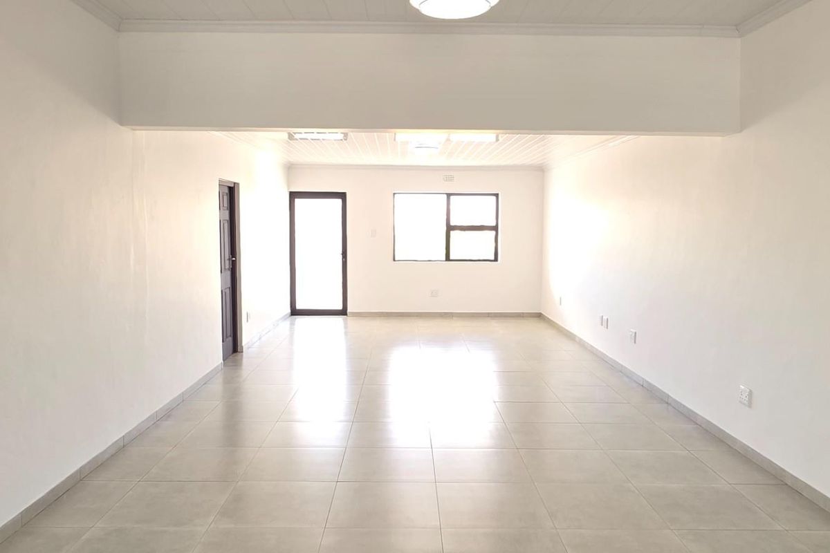 Single Storey Home In Security Estate - Photo 4