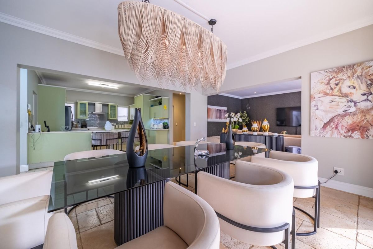 4 Bedrooms, Triple Garage and a Garden That Has Had Time to Grow - Photo 3