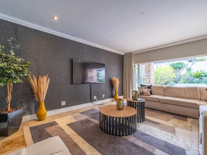 4 Bedrooms, Triple Garage and a Garden That Has Had Time to Grow - Photo 7