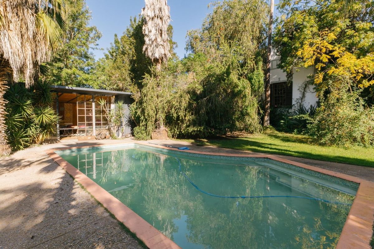 Historic property in the Heart of Hopefield. - Photo 2