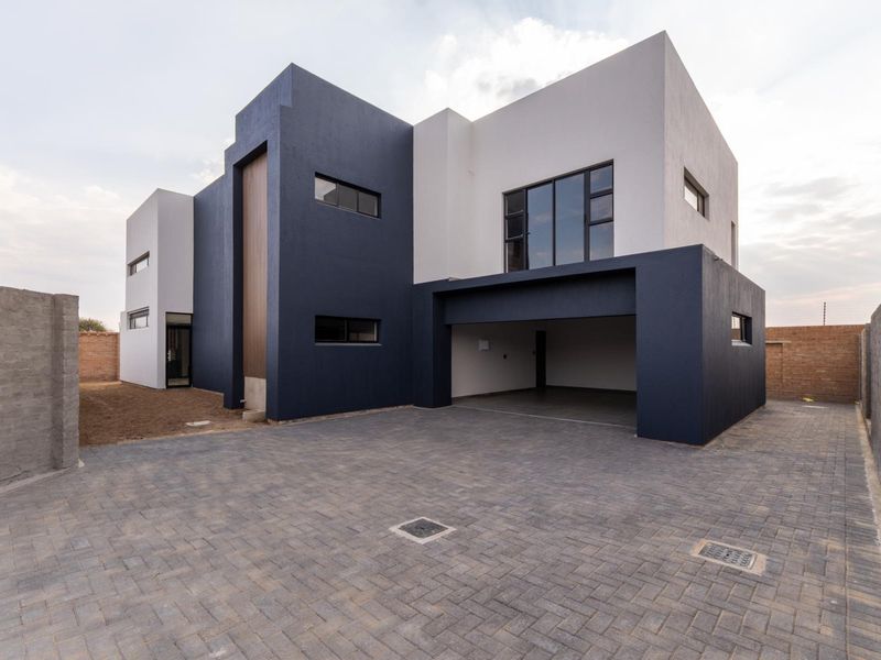 Modern Family Living on a Secure Panhandle Property - Photo 1