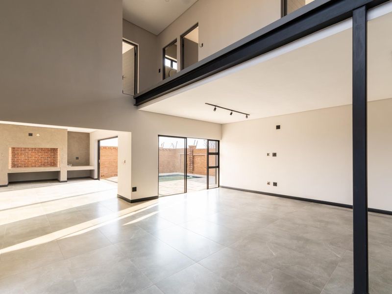 Modern Family Living on a Secure Panhandle Property - Photo 7