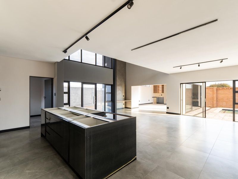 Modern Family Living on a Secure Panhandle Property - Photo 4