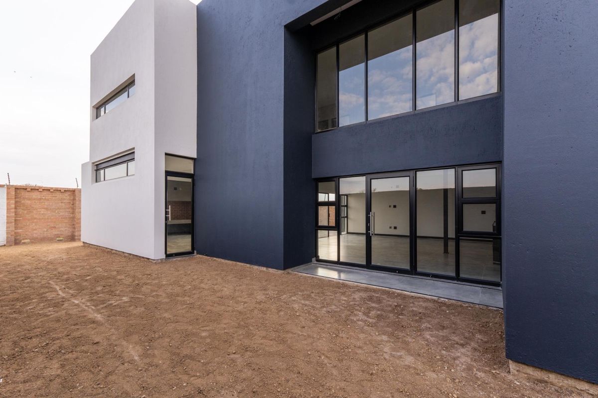 Modern Family Living on a Secure Panhandle Property - Photo 3