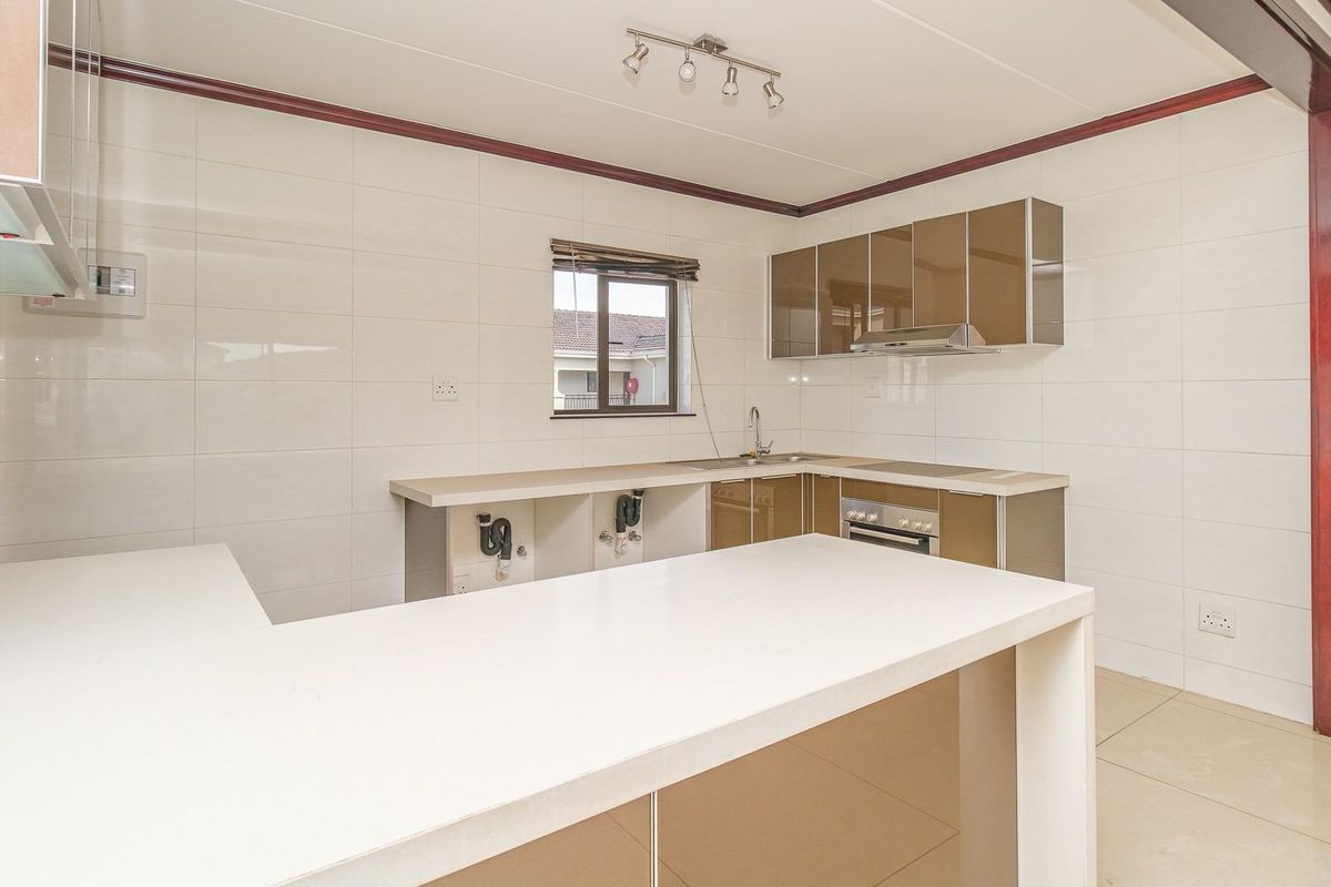 Lock-Up-and-Go Living in Prestigious Cedar Acres Estate - Photo 5