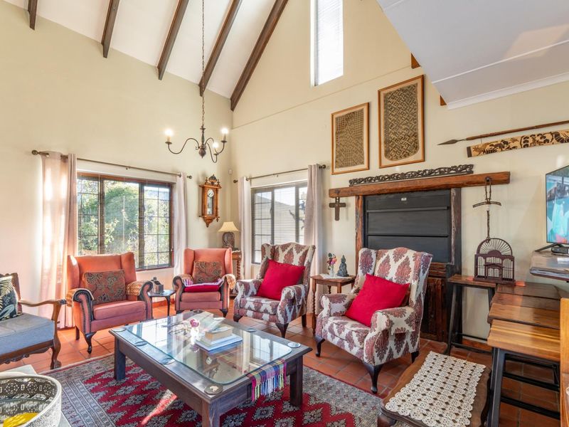 Beautiful 4 bedroom house with pan handle entrance Riversdale Western Cape - Photo 5