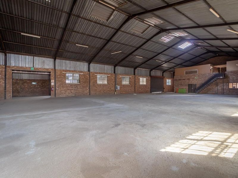 Industrial Property With 3 Phase Power - Photo 7