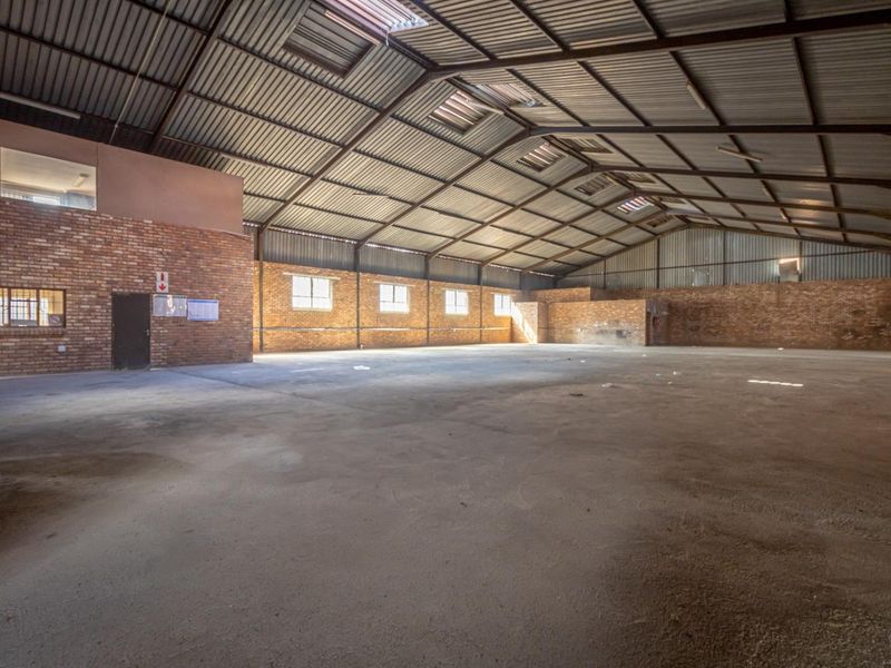 Industrial Property With 3 Phase Power - Photo 5