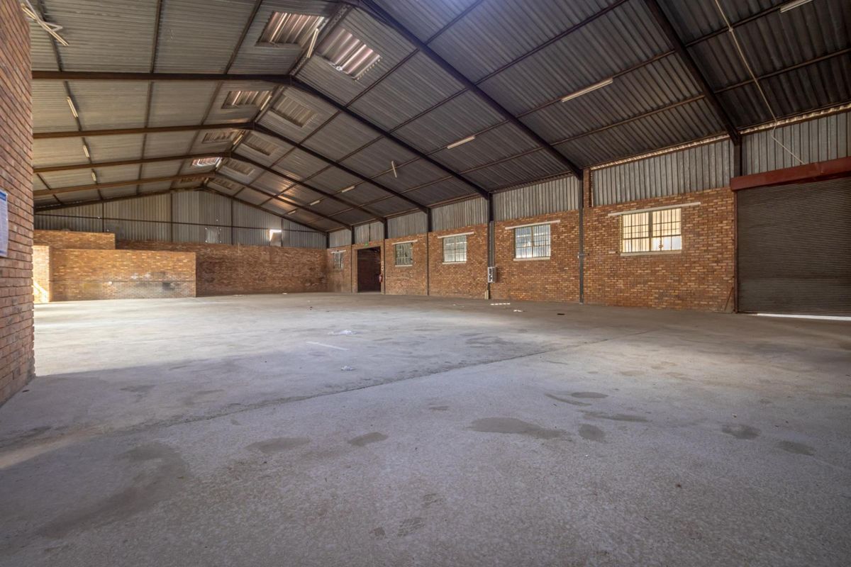 Industrial Property With 3 Phase Power - Photo 4