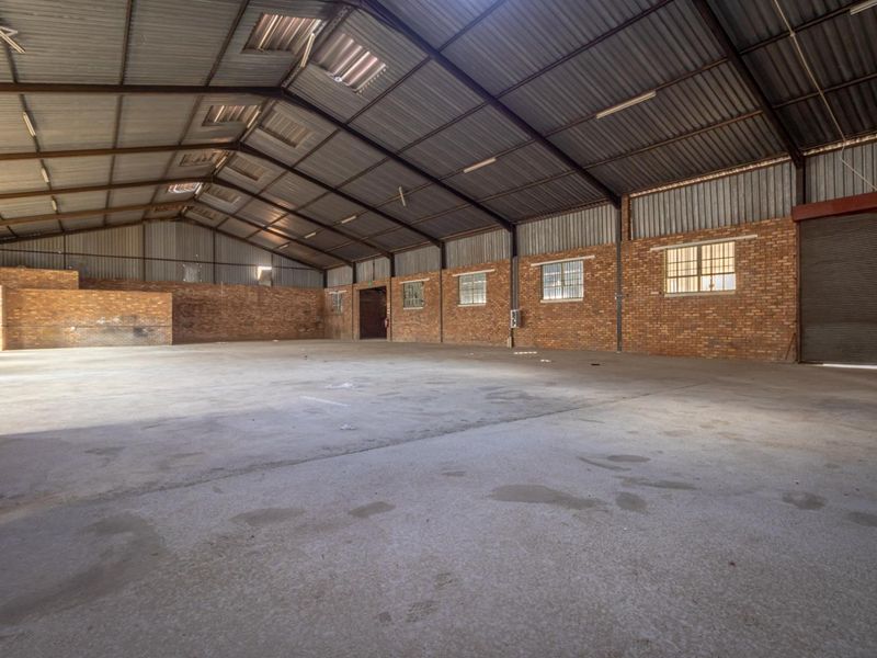 Industrial Property With 3 Phase Power - Photo 4