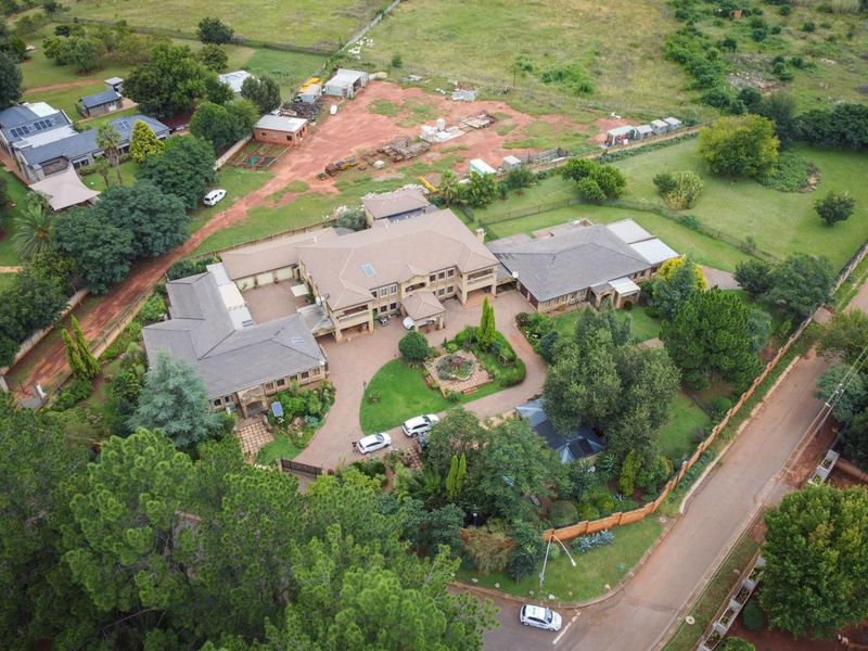 Looking for a home to accommodate the parents and in-laws? - Photo 2