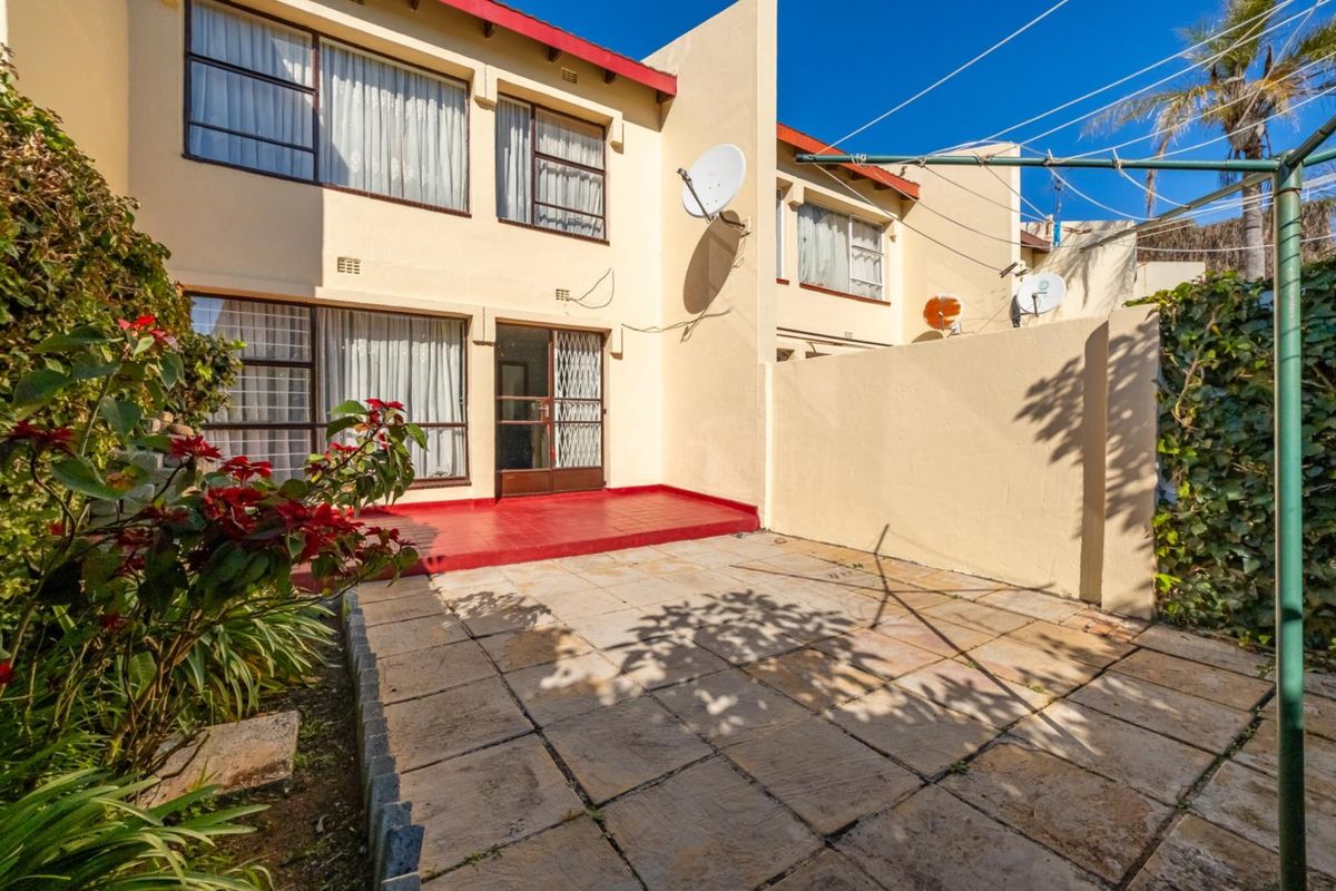 A Home of Heart and New Beginnings - Photo 2