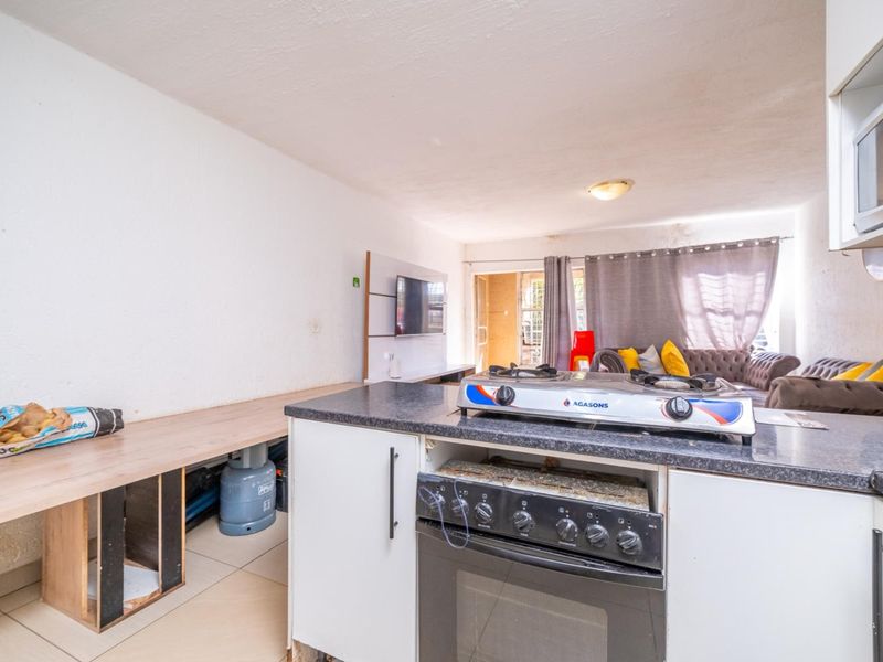 First Time Buyers and investors - Photo 7