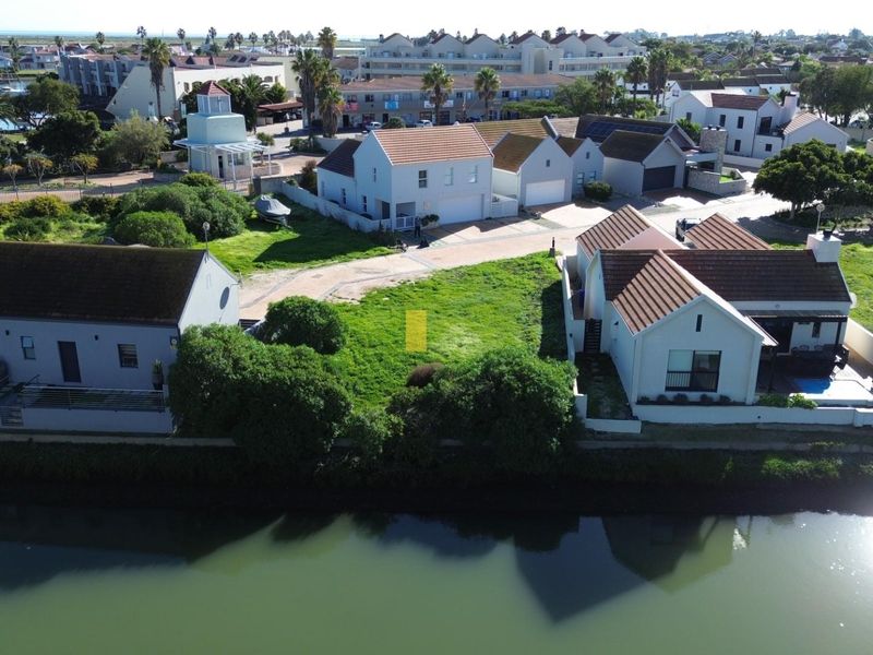 Waterfront Stand In Secure Estate - Photo 1