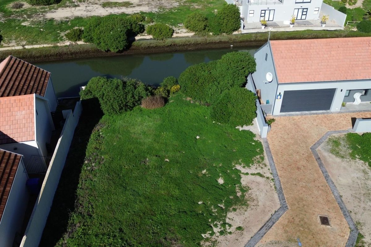 Waterfront Stand In Secure Estate - Photo 4
