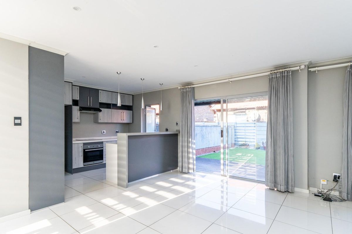 Townhouse Under Offer in Bendor Polokwane - Photo 4
