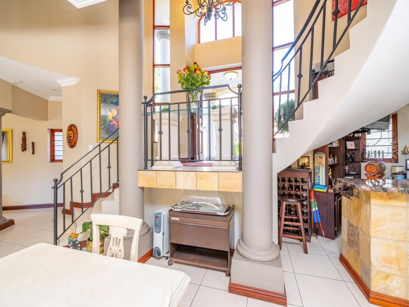 Charming and Spacious Family Home in Eagle Trace Estate - Photo 9