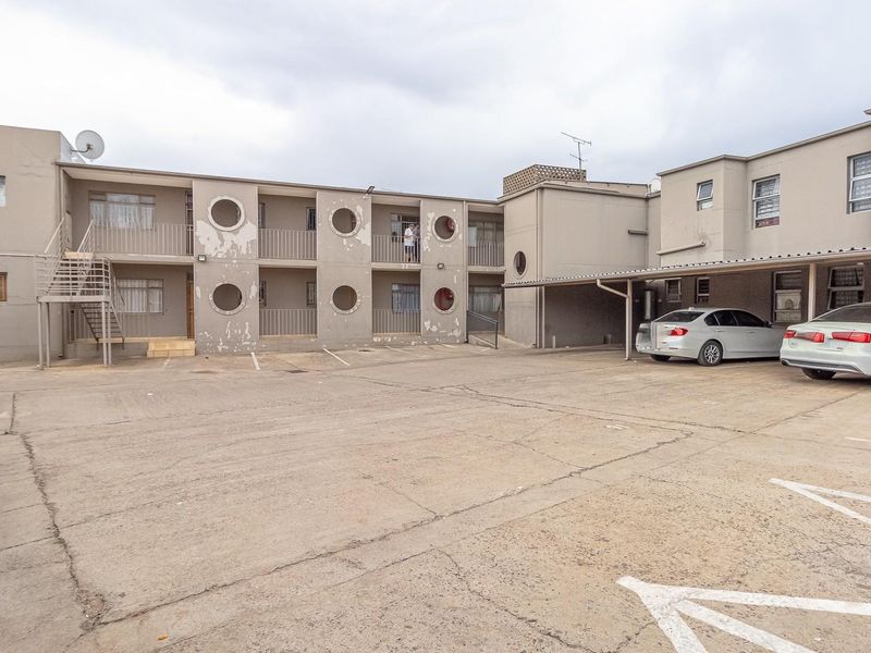 Laudium's Land Mark - For Sale - Photo 10