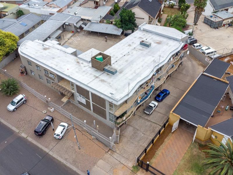 Laudium's Land Mark - For Sale - Photo 7