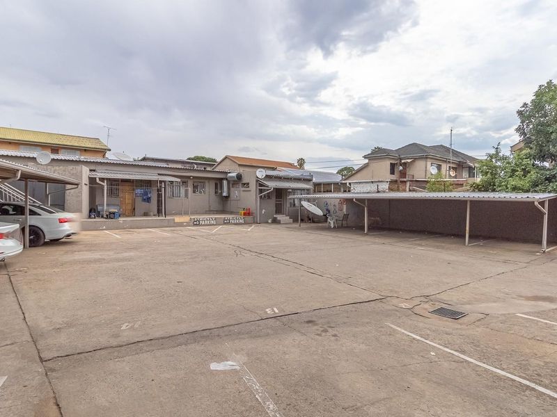 Laudium's Land Mark - For Sale - Photo 9