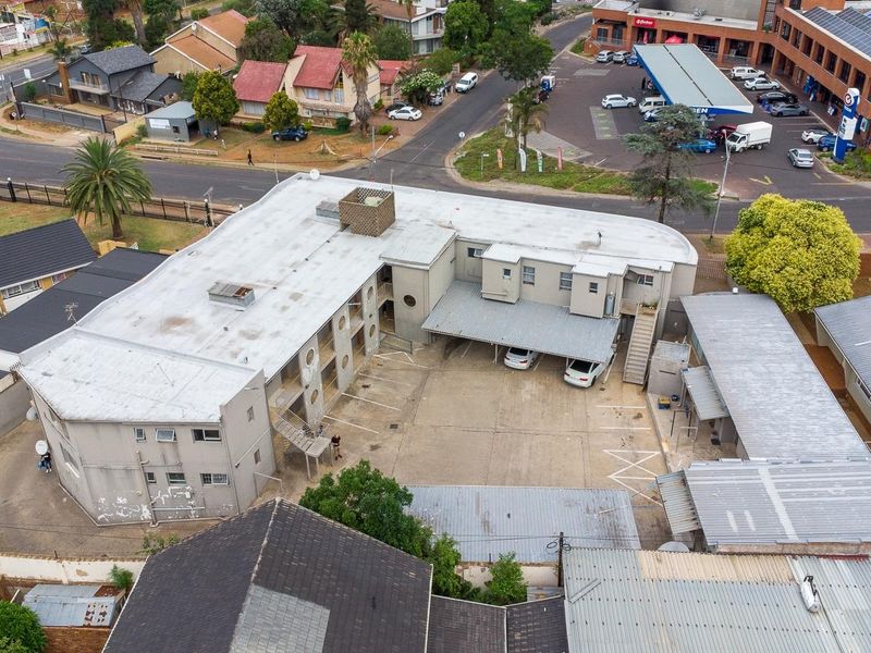 Laudium's Land Mark - For Sale - Photo 5