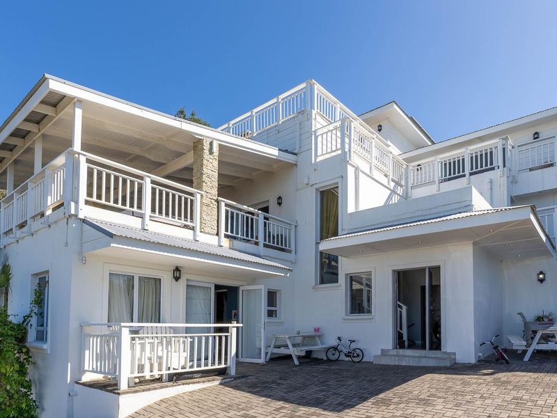 Expansive Villa with Ocean, Robberg, Mountain and Perennial Sunrise Views - Photo 5
