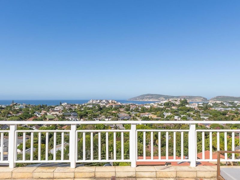 Expansive Villa with Ocean, Robberg, Mountain and Perennial Sunrise Views - Photo 3