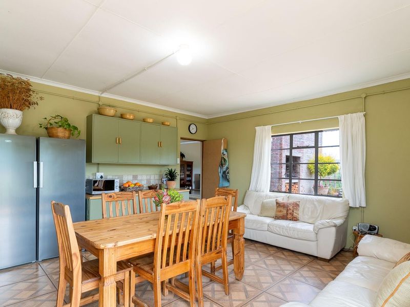 Breathtaking Lifestyle/ Lifestock Farm 7km from Riversdale, Western Cape - Photo 10
