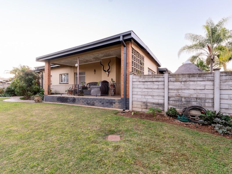 Spacious Family Home with Income-Generating Potential - Photo 3