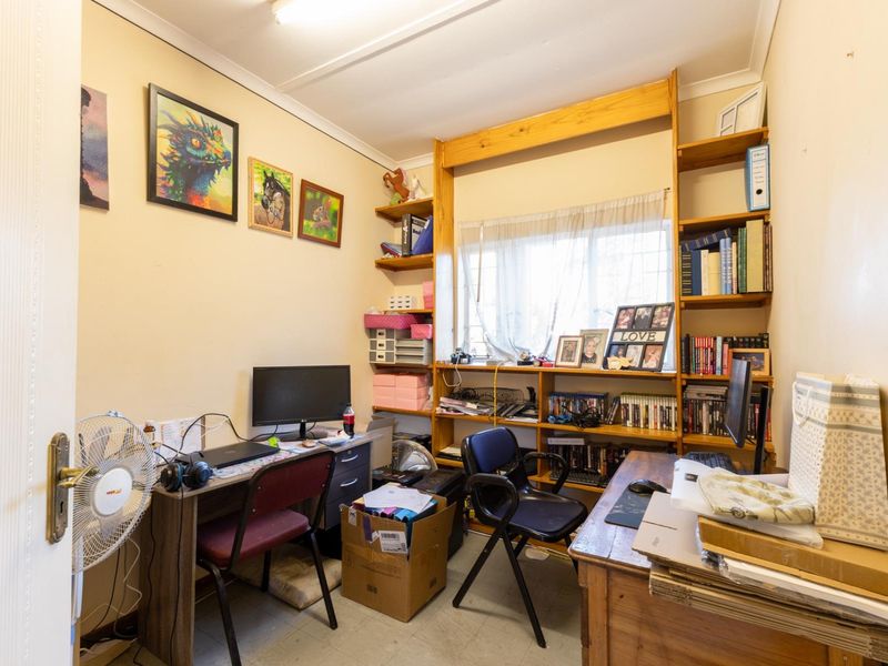 Spacious Family Home with Income-Generating Potential - Photo 10