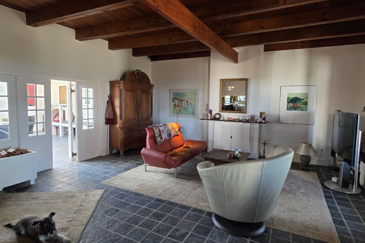 Private Airstrip, Georgian Elegance and 143 Hectares of Pure McGregor Magic - Photo 3