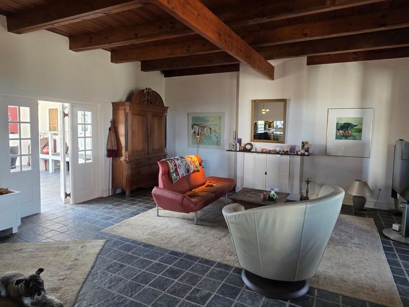 Private Airstrip, Georgian Elegance and 143 Hectares of Pure McGregor Magic - Photo 3