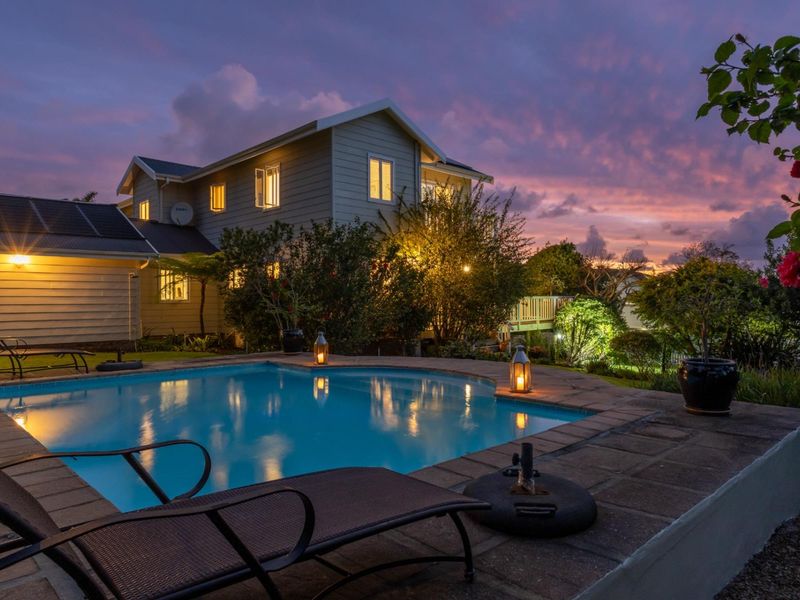 SUN SUN SUN HERE IT COMES - SUPERB HOME WITH LAGOON AND MOUNTAIN VIEWS - Photo 1