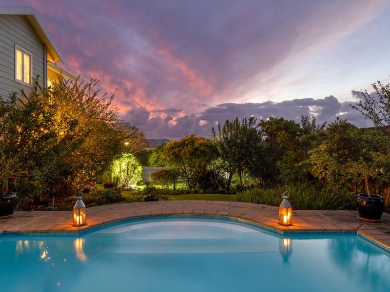 SUN SUN SUN HERE IT COMES - SUPERB HOME WITH LAGOON AND MOUNTAIN VIEWS - Photo 10