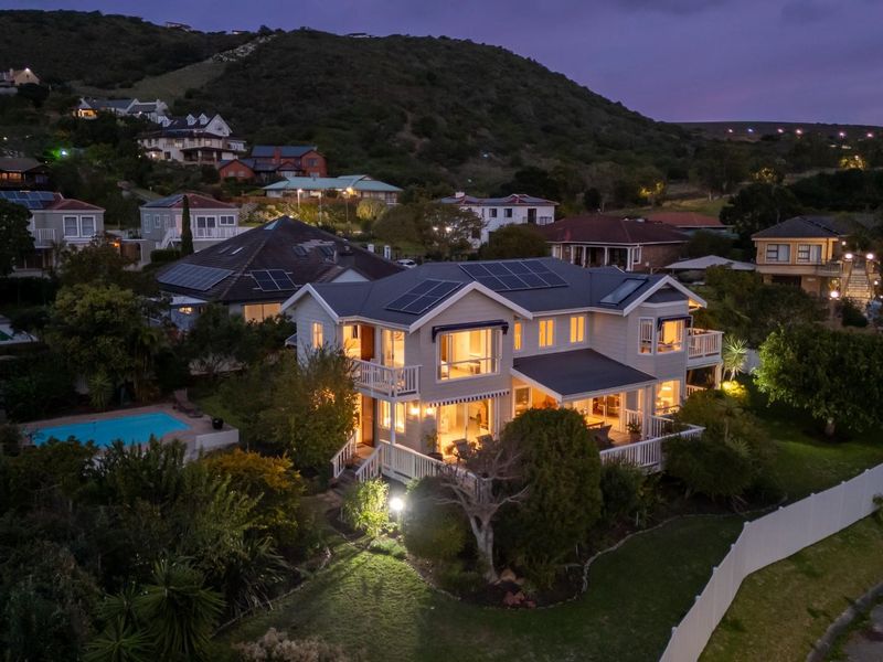SUN SUN SUN HERE IT COMES - SUPERB HOME WITH LAGOON AND MOUNTAIN VIEWS - Photo 7