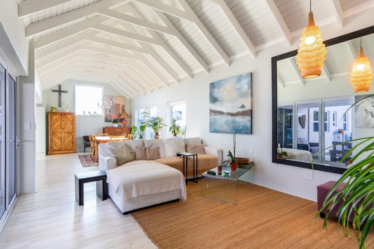 The Complete West Coast Lifestyle - Luxury Home, Cottage and Jetty Rights - Photo 4