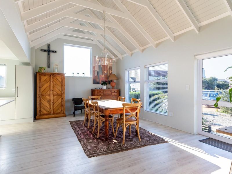 The Complete West Coast Lifestyle - Luxury Home, Cottage and Jetty Rights - Photo 7