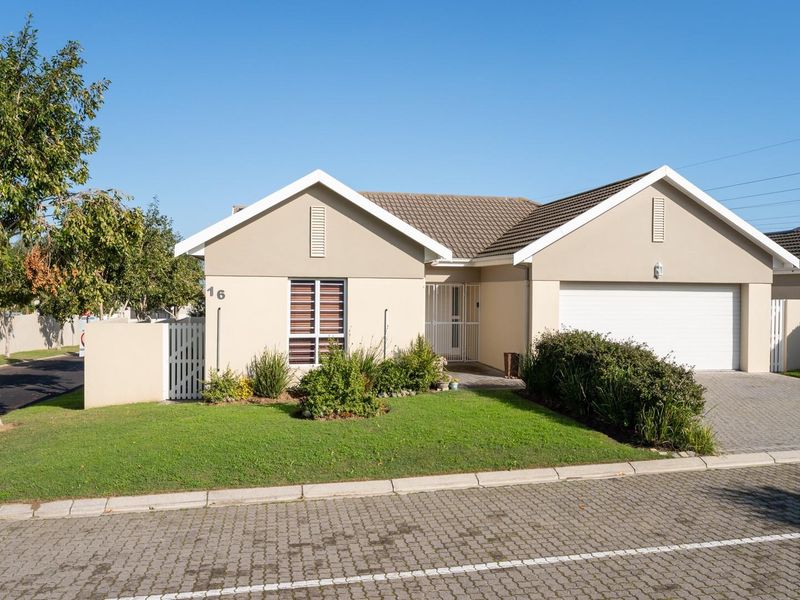 Secure and cozy three bedroom home located in La Vie Private Estate - Photo 1