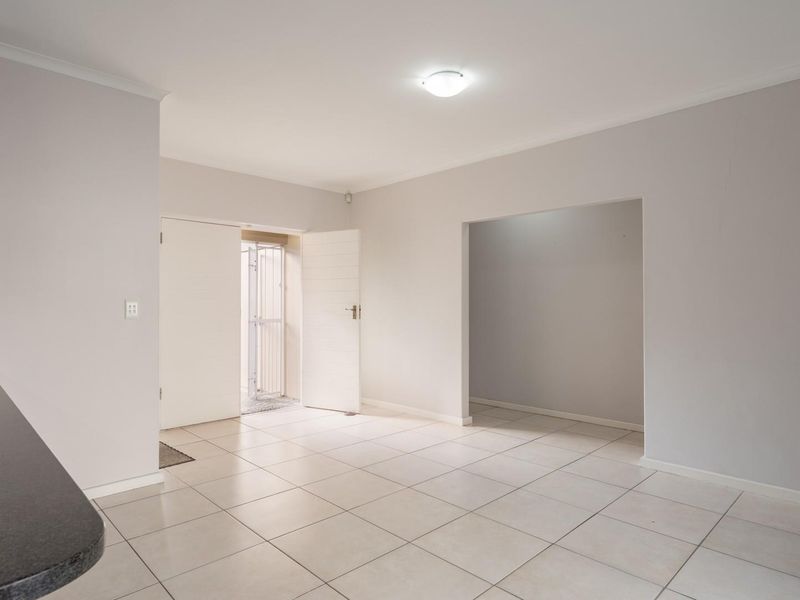 Secure and cozy three bedroom home located in La Vie Private Estate - Photo 10