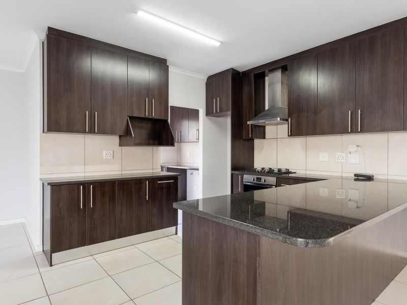 Secure and cozy three bedroom home located in La Vie Private Estate - Photo 9