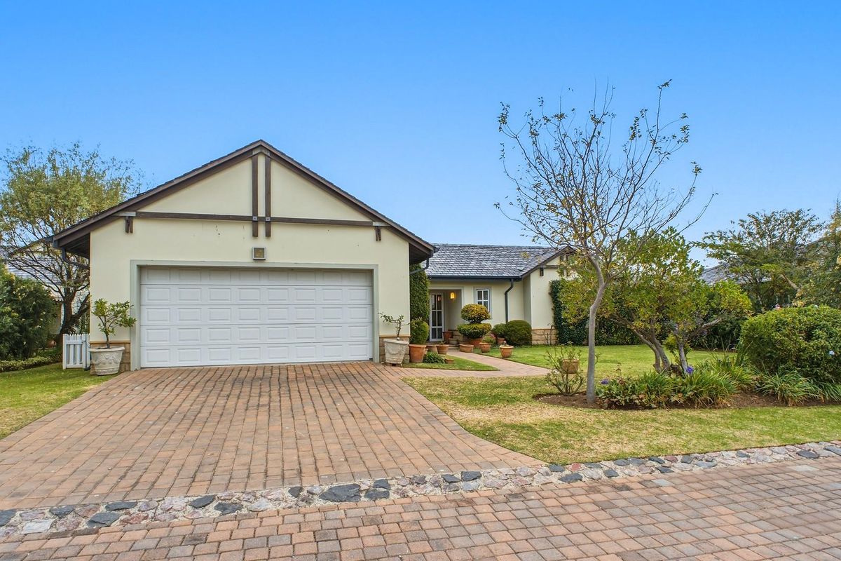 Elegant Retirement Living in Waterfall Valley Lifestyle Estate - Photo 4