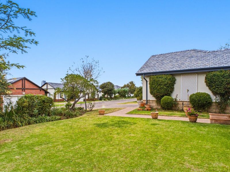 Elegant Retirement Living in Waterfall Valley Lifestyle Estate - Photo 3