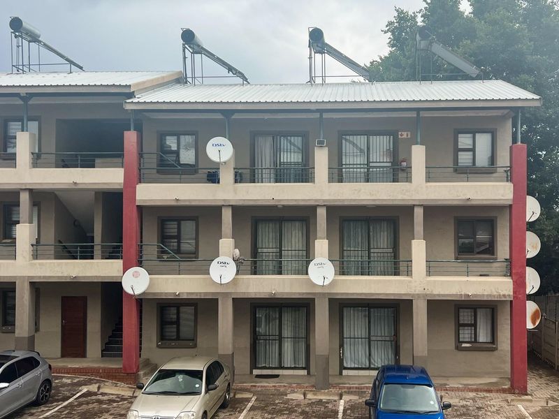 Modern 1-Bedroom Investment Apartments for Sale in Secure Complex - Photo 1