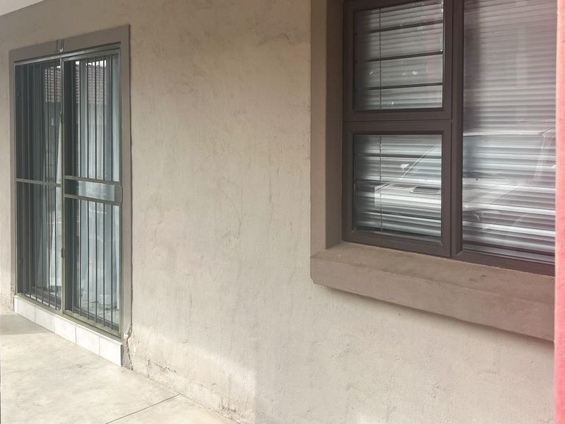 Modern 1-Bedroom Investment Apartments for Sale in Secure Complex - Photo 8