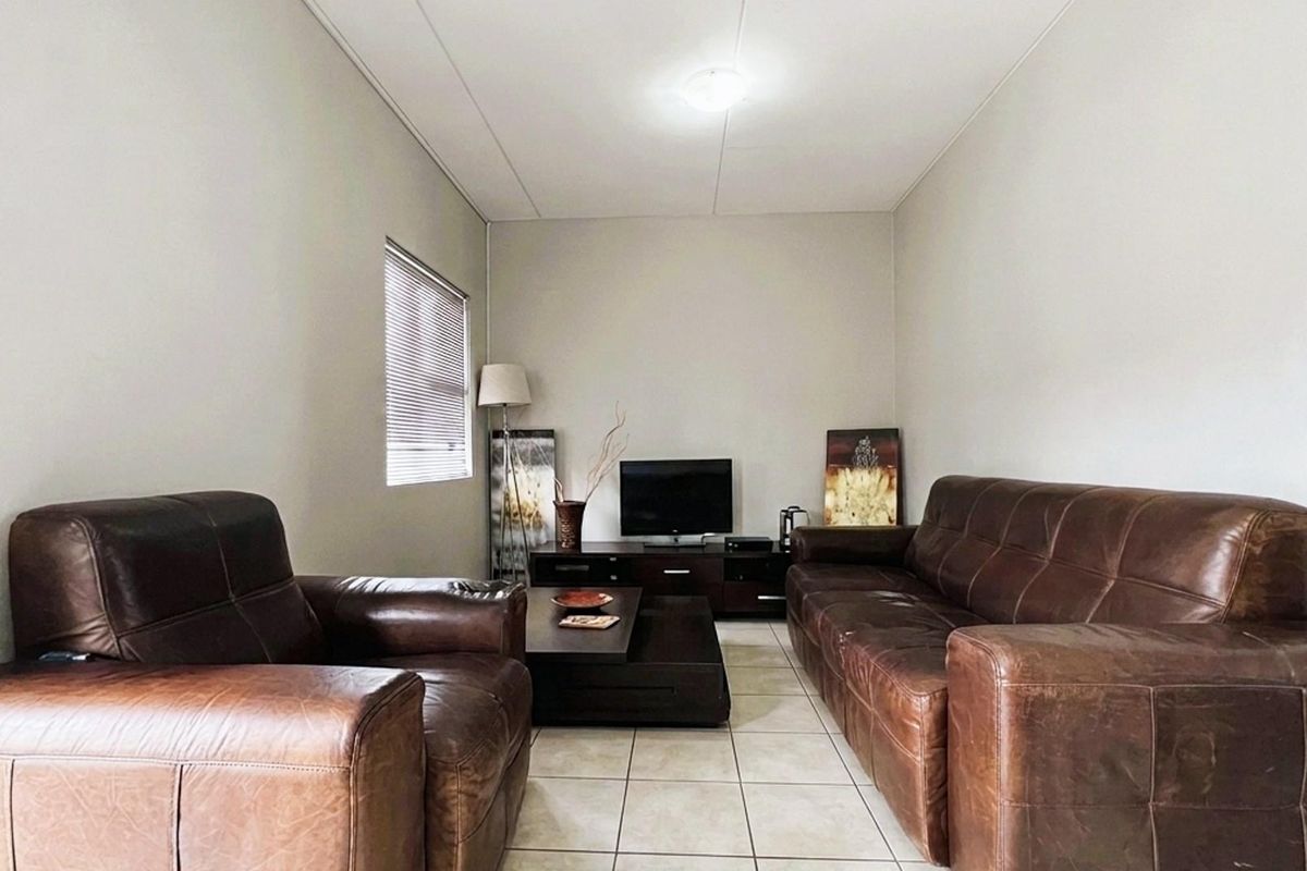 Modern 1-Bedroom Investment Apartments for Sale in Secure Complex - Photo 4