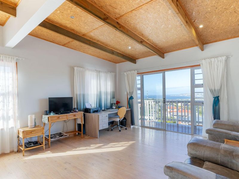 Hilltop Haven with Spectacular Ocean, Mountain and Valley Views - Photo 4