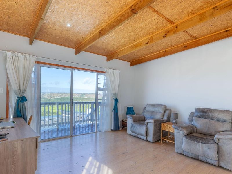 Hilltop Haven with Spectacular Ocean, Mountain and Valley Views - Photo 5