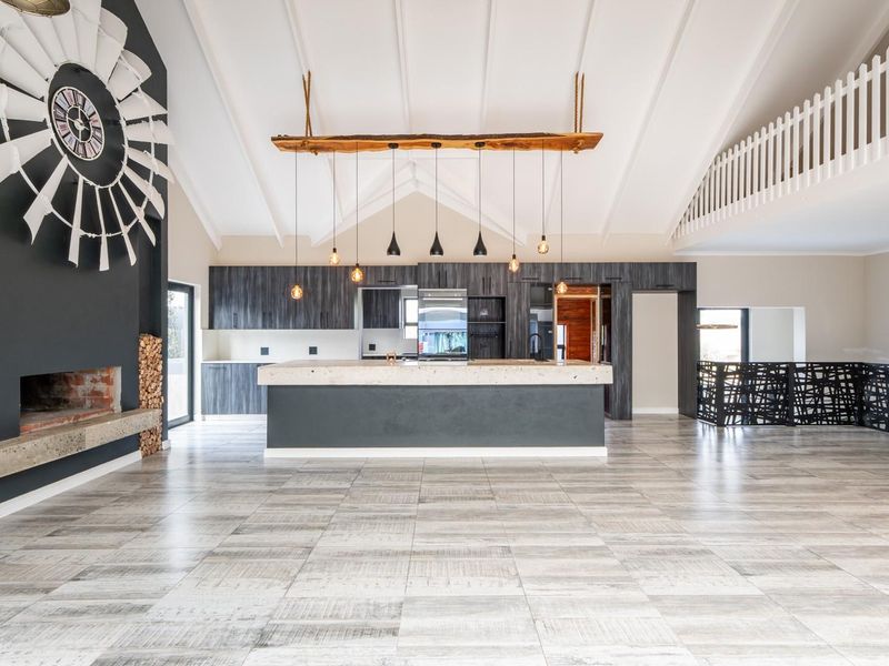 Spacious Family Home | Entertainer's Dream | Fernwood Estate - Photo 9