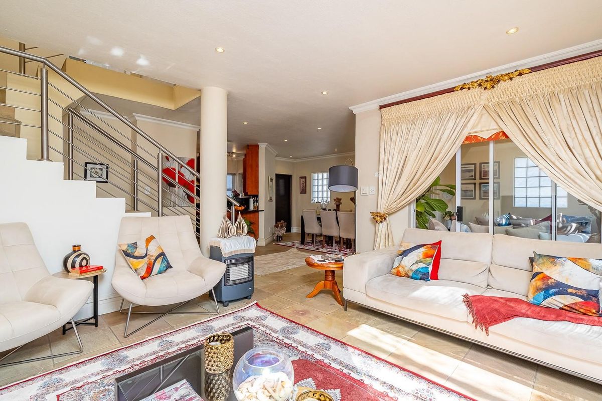 Stunning 3-Bedroom Townhouse in the Heart of Sandton - Photo 2