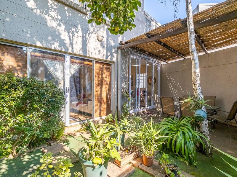 Stunning 3-Bedroom Townhouse in the Heart of Sandton - Photo 9